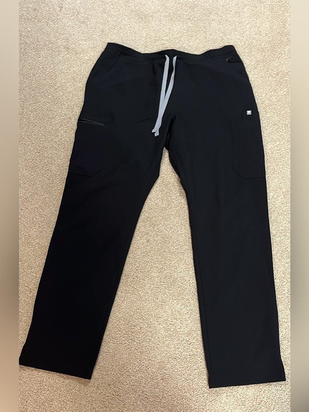 Figs scrub bottoms size large black
